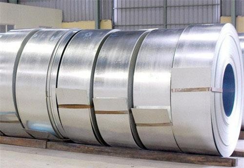 Đề xuất tăng thuế suất nhập khẩu thép cuộn cán nóng lên 5%