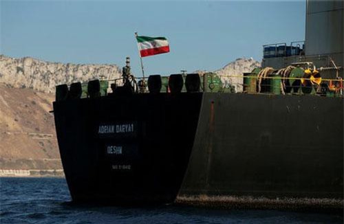 Siêu tàu chở dầu Iran đổi tên, rời Gibraltar bất chấp lệnh bắt từ Mỹ