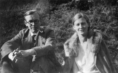 Hồ sơ Interpol: Đường dây gián điệp 'Dàn hợp xướng đỏ' chống Hitler