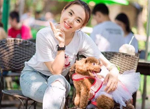 Nữ ca sĩ xinh đẹp từng bị ông bầu lừa tình, khán giả sàm sỡ ở Phú Quốc giờ ra sao?