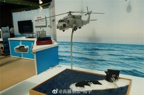 Mô hình trực thăng săn ngầm MH-60 mà Đài Loan mua của Mỹ. Ảnh: dambiev