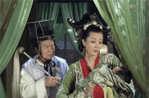 Ngôi sao - Sự thật vua mắc bệnh hiếm muộn, Bao Chửng vẫn đem 'Hoàng Thái tử' ra chém, cứu cả cơ nghiệp nhà Tống (Hình 3).
