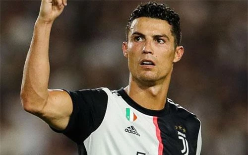 = 1. Cristiano Ronaldo (450 triệu USD). Ảnh: Skysports.com.