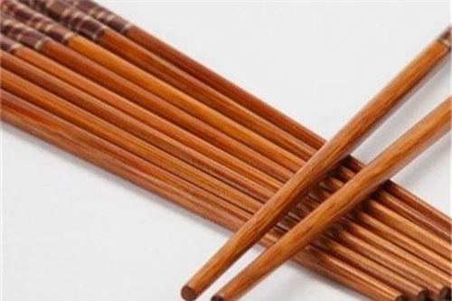 Điểm mặt những đồ dùng tưởng vô hại nhưng lại là "ổ vi khuẩn" trong bếp của bạn