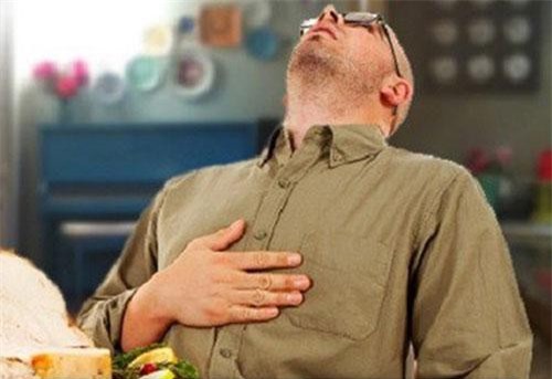 Có 6 triệu chứng sau bữa ăn là tiền thân của nhiều bệnh nguy hiểm