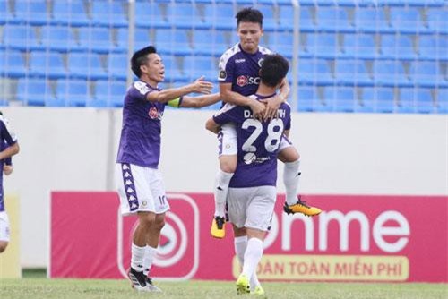 CLIP: Quang Hải lọt top 5 bàn thắng đẹp nhất vòng 21 V.League 2019