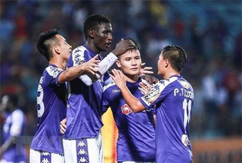 Top 5 bàn thắng đẹp nhất vòng 21 V.League 2019: Gọi tên Quang Hải