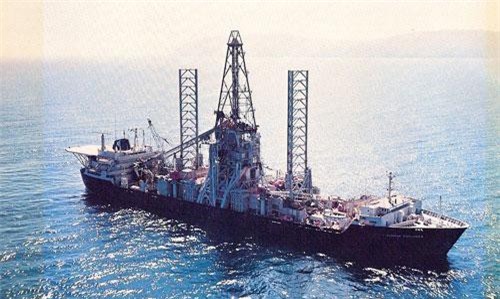 Hồ sơ Interpol: Vỏ bọc hành trình CIA Mỹ 'đánh cắp' tàu ngầm Liên Xô chìm ở đáy biển