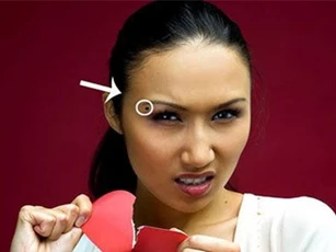 Phụ nữ sở hữu nốt ruồi này, tưởng sướng hóa khổ trăm bề