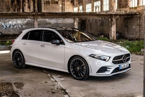 6. Mercedes-Benz A-Class (doanh số: 30.932 chiếc).