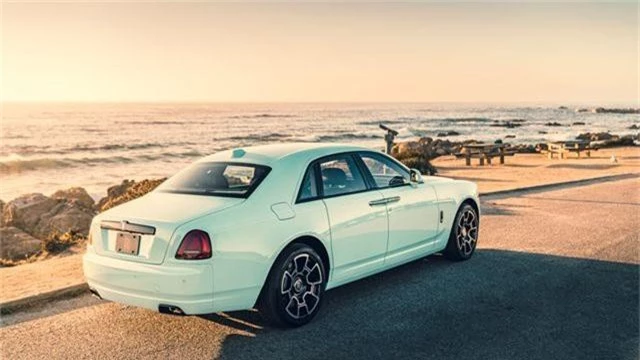 Chiêm ngưỡng trọn bộ sưu tập Rolls-Royce hương sắc mùa hè - 9