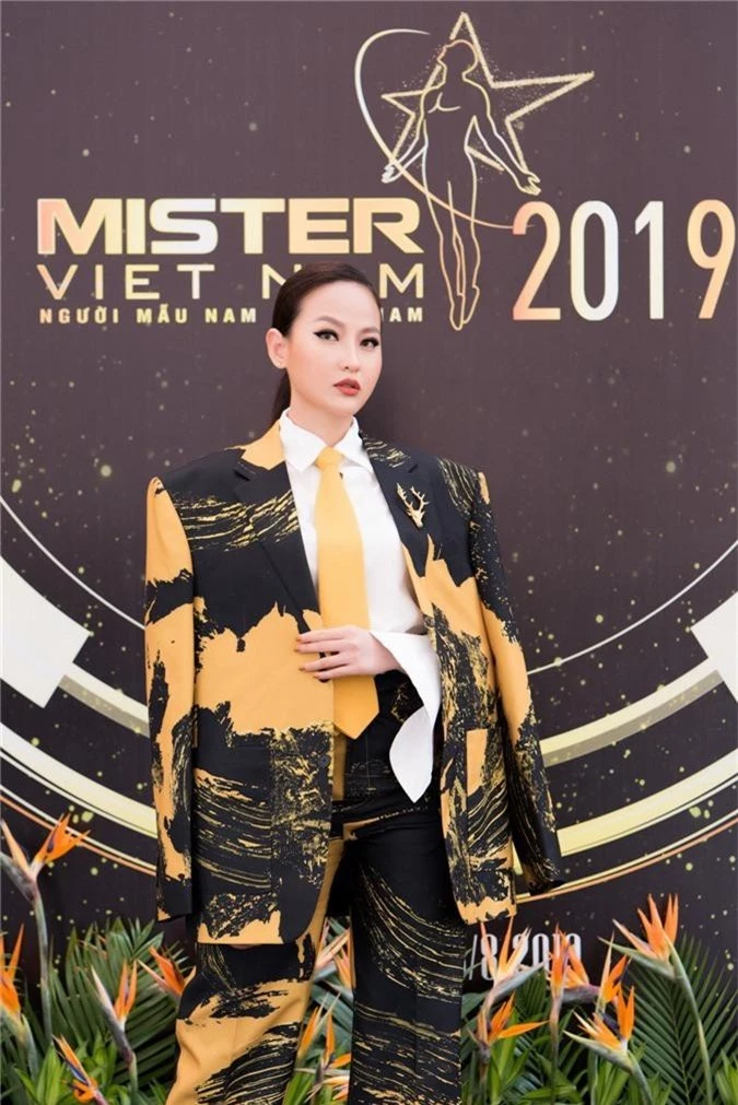 Miss Globe - Đỗ Trần Khánh Ngân