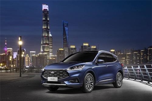 Ford Escape 2020 lấy cảm hứng từ xe máy BMW và ô tô Porsche 