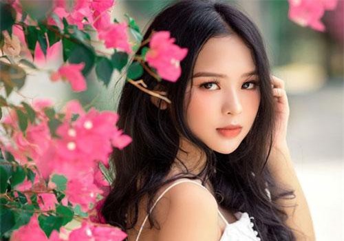 Thiếu nữ Huế gây thương nhớ từ ánh nhìn đầu tiên