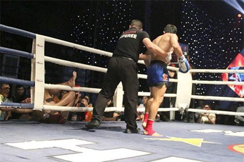 "Độc cô cầu bại" Việt Nam đá văng nhà vô địch Thái Lan ra khỏi sàn đấu