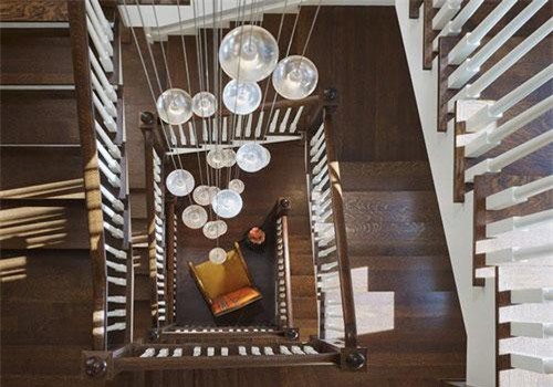 Trang trí nhà bằng đèn hình cầu chẳng sợ lỗi thời cùng năm tháng