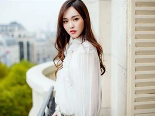 Phụ nữ chỉ cần sở hữu điều này sẽ vạn người mê, hoa gặp hoa thẹn, người gặp người yêu