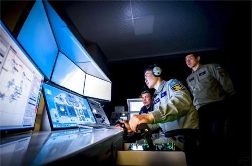 Theo các chuyên gia quân sự Kazakhstan, hệ thống mô phỏng cải thiện đáng kể quá trình đào tạo phi công quân sự và tiết kiệm tài nguyên của máy bay chiến đấu. Ảnh: Informburo