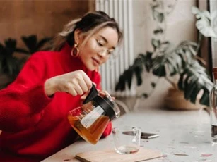 Điều kỳ diệu gì xảy ra với cơ thể khi bạn uống trà hàng ngày?