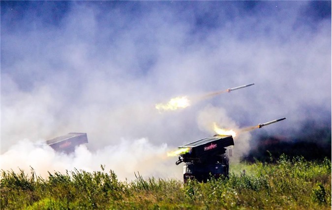 Nga sẵn sàng xuất khẩu hệ thống pháo phản lực hiện đại nhất Tornado-S