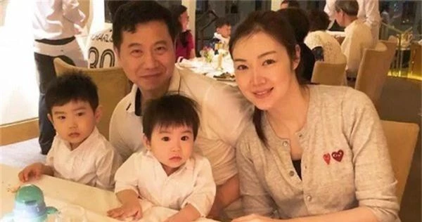 4 năm sinh 3 đứa, cựu Hoa hậu từng bị Triệu Vy giật bồ thừa nhận &#34;vỡ kế hoạch&#34; - 2