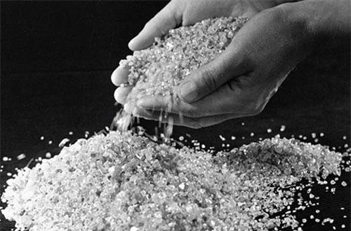 Phát hiện “kho” kim cương khổng lồ gần lõi Trái Đất