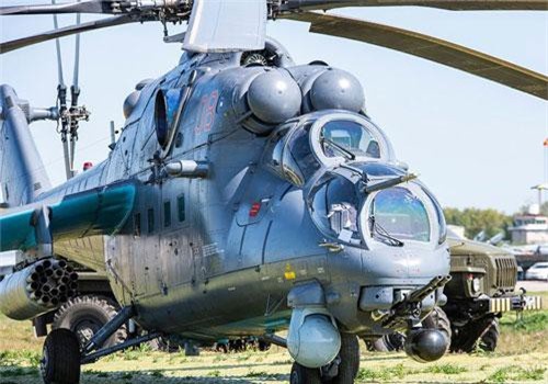 Clip: Màn trình diễn ấn tượng của các phi công Nga tại Aviadarts 2019