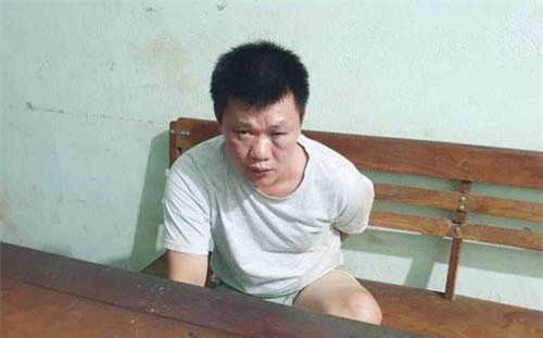 Gia Lai: Bắt nghi can sàm sỡ cô gái tại hội chợ và đâm cảnh sát bị thương