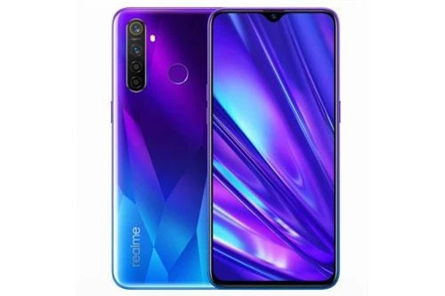 Sức mạnh phần cứng của Realme 5 Pro đến từ chip Qualcomm Snapdragon 712 (sản xuất trên tiến trình 10nm) lõi 8 với xung nhịp tối đa 2 GHz, GPU Adreno 610. RAM 4 GB/ROM 64GB, RAM 6 GB/ROM 64 GB hoặc RAM 8 GB/ROM 128GB, có khe cắm microSD chuyên dụng với dung lượng tối đa 256 GB. Hệ điều hành Android 9.0 Pie, được tùy biến trên giao diện người dùng ColorOS 6.0.