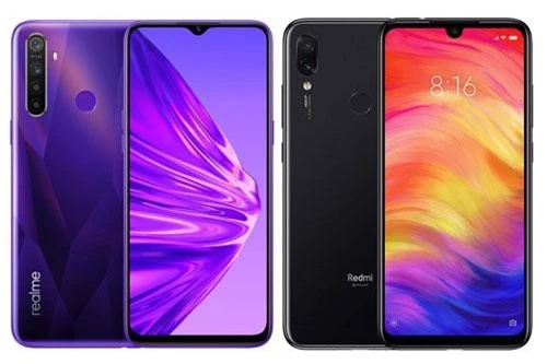 Realme 5 Pro và Xiaomi Redmi Note 7 Pro (phải).