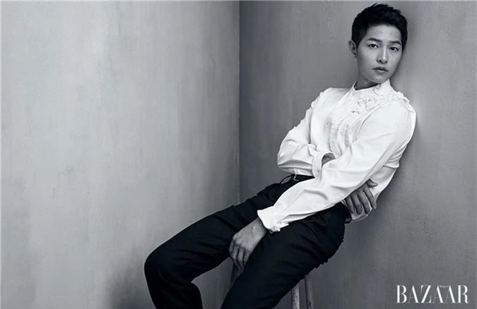 Harper-s-Bazaar-Magazine-July-Issue-17-song-joong-ki-EC-86-A1-EC-A4-91-EA-B8-B0-40614265-1280-831