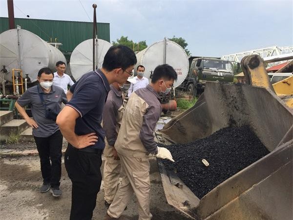 Dùng rác thải nhựa tái chế làm đường giao thông, Dow lọt top 26 công ty "Thay đổi Thế giới" 2019