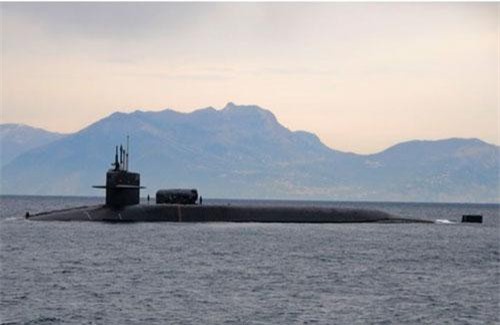 Hồ sơ Interpol: Góc tối trên tàu chiến Mỹ