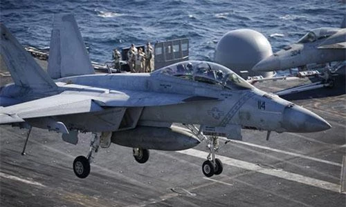 Máy bay chiến đấu F/A-18 E/F Super Hornets. Ảnh: Hải quân Mỹ.
