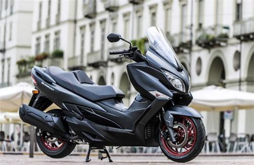 Suzuki Burgman 180 "đối thủ" Honda PCX và Yamaha NMax
