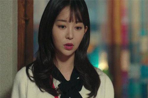 Chồng sai lè mà vợ vẫn bị mẹ chồng mắng, con dâu đáp trả vừa sắc vừa lễ phép