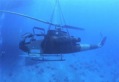 Jordan nhấn chìm trực thăng tấn công xuống biển để làm gì?