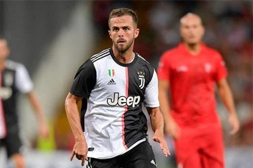 Tiền vệ: Miralem Pjanic.