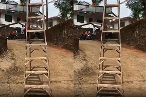 CLIP HOT (22/8): Bóng ma bí ẩn di chuyển thang khiến nhiều người khiếp vía, UFO bí ẩn xuất hiện ở Mỹ