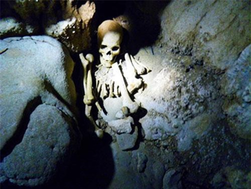 Kỳ bí những bộ hài cốt “dị” nhất Việt Nam