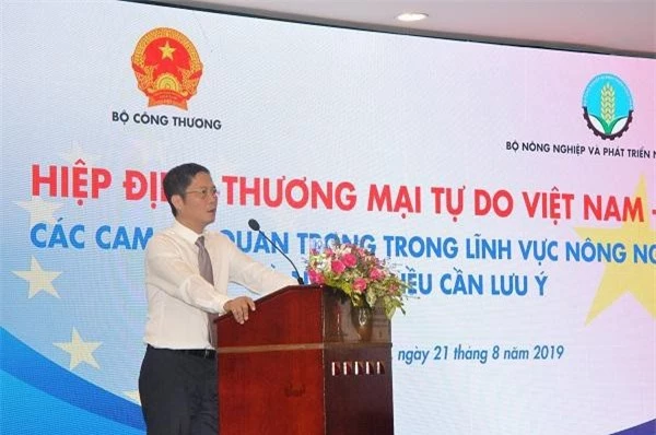 Bộ trưởng Trần Tuấn Anh phát biểu tại hội nghị (Ảnh: HT)