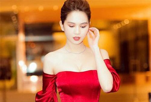 Ngọc Trinh diện váy đỏ chót khoe thân hình nuột không tỳ vết