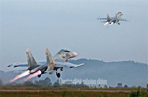 Su-27/30 Việt Nam "miễn nhiễm" tên lửa đối phương khi được trang bị Khibiny-M?