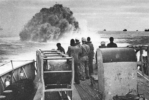 Bom chìm đã vô hiệu hóa tàu ngầm sát thủ Đức thời Thế chiến ra sao?