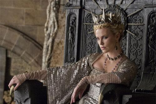 Hoàng hậu tàn ác nhất La Mã: Giết 2 chồng bằng nấm độc