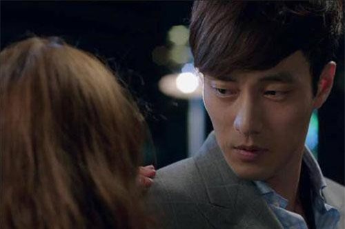 Mua nhà cho vợ sắp cưới đứng tên, chàng trai nhận cái kết 'đắng ngắt'