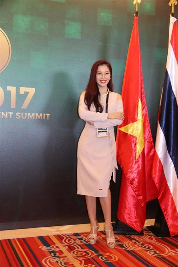 CEO Nguyễn Thu Hương đã làm rạng danh cộng động nữ doanh nhân Việt Nam nói riêng và cộng đồng doanh nhân Việt nói chung. Ảnh: vanhoadoanhnhan.net
