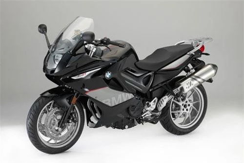 1. BMW F800GT 2019 (giá khởi điểm: 11.400 euro).