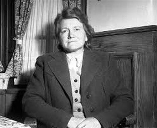 Tiết lộ cực choáng váng về em gái trùm phát xít Hitler