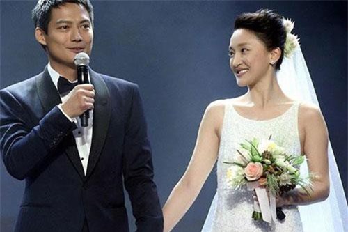 Ảnh ngọt ngào của Châu Tấn bên chồng trước tin đồn ly hôn